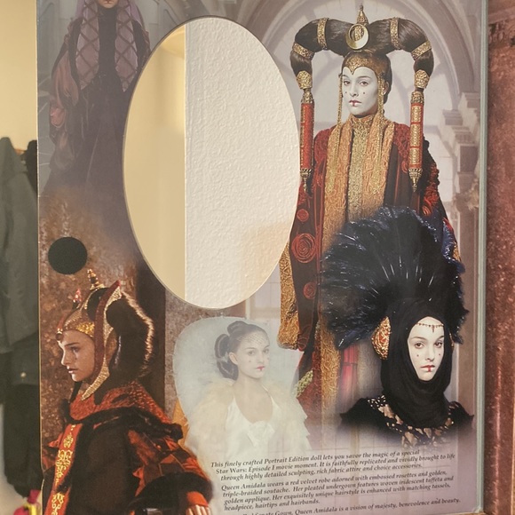 Star Wars Episode 1 ❤️ Queen Amidala/ Red Senate Gown/1999 Portrait Edition - Picture 6 of 16